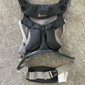 Ergobaby Charcoal and Light Gray Carrier